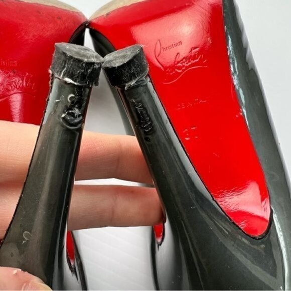 CHRISTIAN LOUBOUTIN Ron Ron 100 Patent Leather Pumps size 7 Red Bottoms - Picture 8 of 15